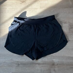 Fast and Free High-Rise Classic-Fit Split Short 3" in Navy